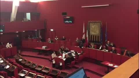 Amiu-Iren, i lavoratori in sala rossa in attesa del Consiglio comunale