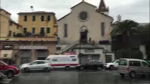 Sturla, dopo la paralisi la solidarietà: Don Valentino dona una casa ai terremotati