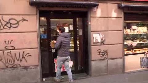 Live on the road a Genova Centro, la voce dei commercianti: la pasticceria (2)