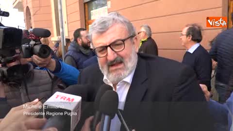 Primarie Pd, Emiliano al voto: 