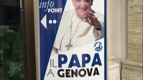 Papa a Genova, infopoint di De Ferrari preso d'assalto: cento richieste solo nella prima ora