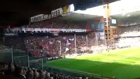 Genoa-Torino, il tifo della Gradinata Nord durante la partita