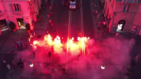 Corteo antifascista da piazza Alimonda a De Ferrari, il passaggio sotto Ponte Monumentale