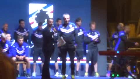 Sampdoria, la presentazione della squadra. Giampaolo: 