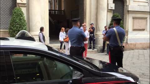 Telefonata anonima dalla cabina, allarme bomba a Palazzo Tursi