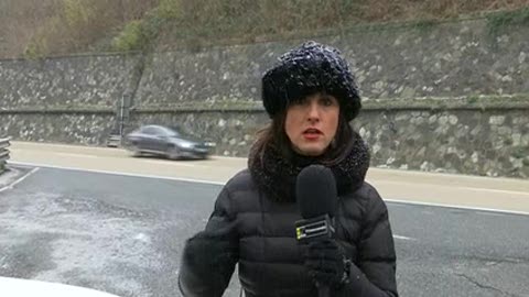 Allerta neve in Liguria, nevicata sull'A7