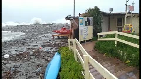 Le mareggiate nell'imperiese a Porto Maurizio: le immagini 