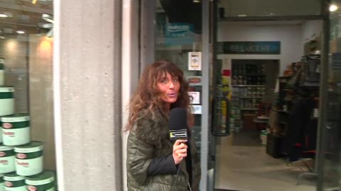 Live on the road a Genova San Martino, la voce dei commercianti: De Lucchi colori