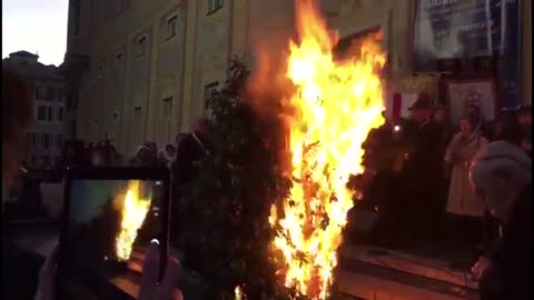 Natale a Genova con il Confeugo: fiamma dritta, è di buon auspicio