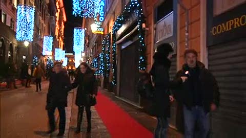 Capodanno 2018, tanti turisti per le strade di Genova