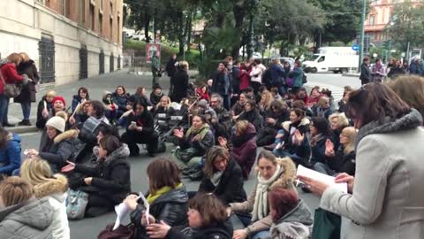 Maestri elementari e dell'asilo in sciopero, sit-in e manifestazioni anche in Liguria