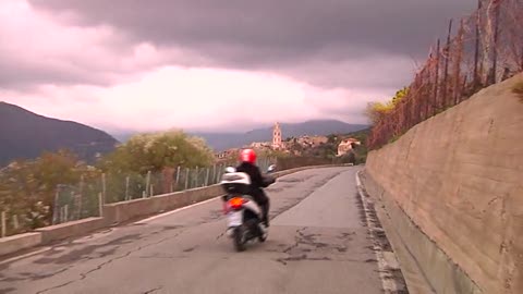 Sanremo, dalla giunta il via libera per allargare la strada per Bussana Vecchia