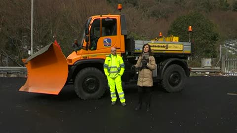 Gelo in Liguria, i mezzi spazzaneve pronti ad intervenire in autostrada