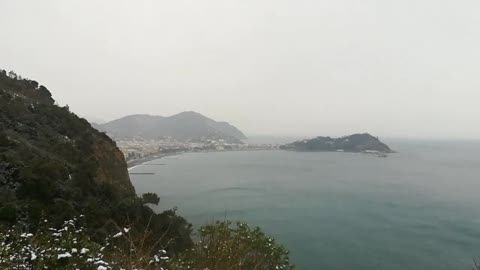 Liguria avvolta dalla neve, i vostri video: Cavi di Lavagna