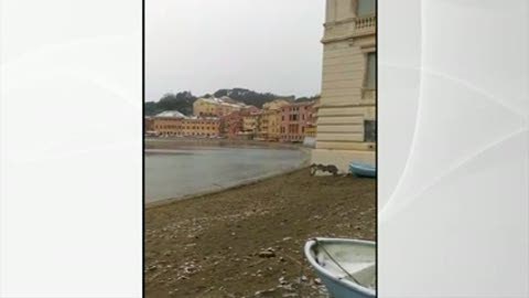 Neve in Liguria, spolverata alla Baia del Silenzio a Sestri Levante