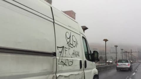Genova sprofonda nella nebbia di mare: 