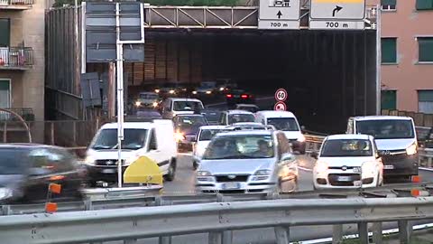 Venerdì sciopero e corteo dei portuali, a Genova 500 tir e rischio paralisi del traffico