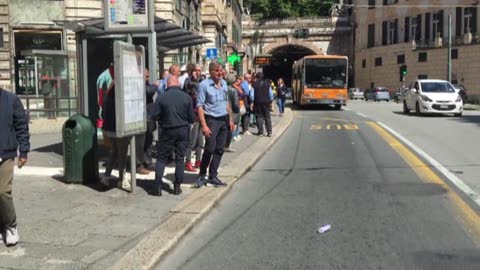 Genova, evasione record sui bus Amt: il 13% viaggia senza biglietto