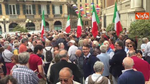 Presidio del Pd in prefettura in solidarietà a Mattarella, le immagini