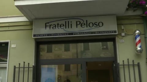 Live on the road a Genova Nervi, la voce dei commercianti: Fratelli Peloso serramenti