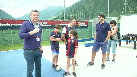 Genoa, l'attesa dei supporters rossoblù per la prima amichevole