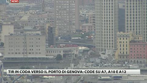 Tir in coda verso il porto: la situazione in città a metà giornata