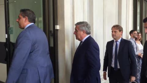 Assemblea Forza Italia, Tajani benedice gli arancioni: 'Le liste civiche? Un'opportunità'