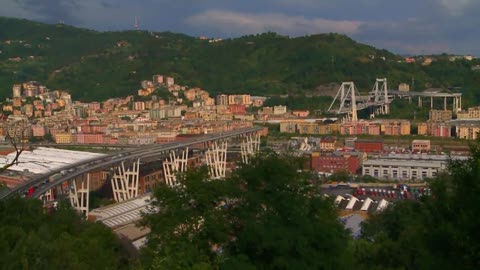 Crollo Ponte Morandi, le immagini del luogo del disastro 