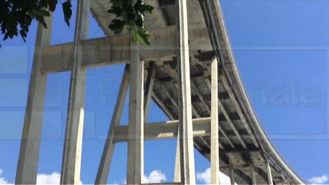 Crollo Ponte Morandi. Esclusiva Primocanale: viaggio sotto i piloni del viadotto