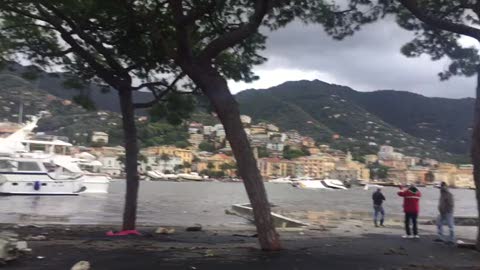 Devastazione in porto a Rapallo (1)