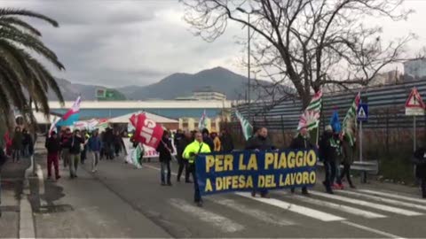 Piaggio Aero: lo sciopero, il corteo e poi l'annuncio del Governo. La cronaca della giornata