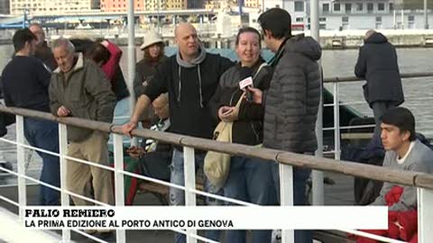 In tanti al Porto Antico per vedere la prima edizione del Palio remiero di Genova