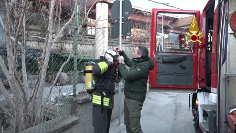 Incendio in una baracca a Cornigliano: morto carbonizzato un senza tetto