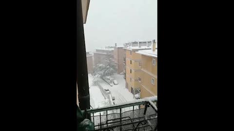 Neve a Genova, la situazione in zona Sampierdarena raccontata dai vostri video