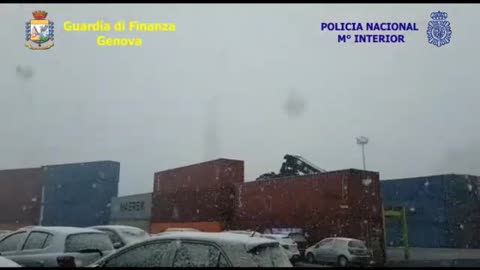 Genova, cocaina nascosta nei borsoni. Sequestrate due tonnellate di droga