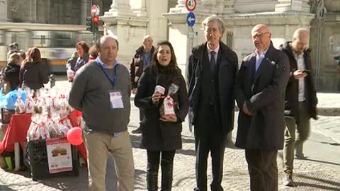 Noci alleate del cuore, a Genova in piazza i volontari dell'associazione 'Piccoli Cuori'