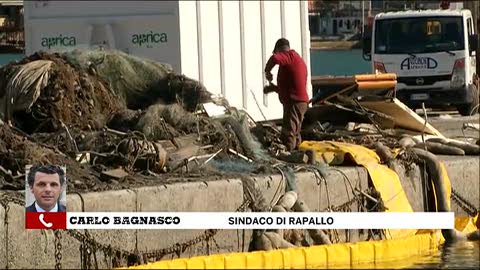 Yacht di Berlusconi a Rapallo ancora in acqua, il sindaco: 