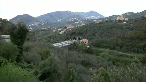 Incidente mortale sull'A12, la Liguria dei 30mila tir tagliata in due