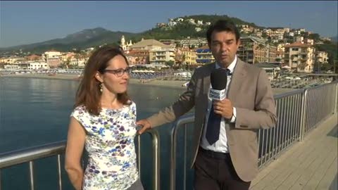 Viaggio in Liguria, il truck di Primocanale a Pietra Ligure