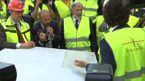 Nuovo ponte di Genova, Toninelli firma la targa speciale