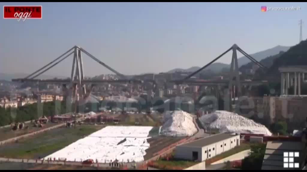 Ponte Morandi, l'esplosione cancella le pile 10 e 11