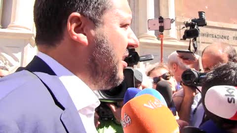 Salvini commenta l’ingresso di Atlantia in Alitalia: “Non ho pregiudizi, ma devono pagare per il ponte Morandi