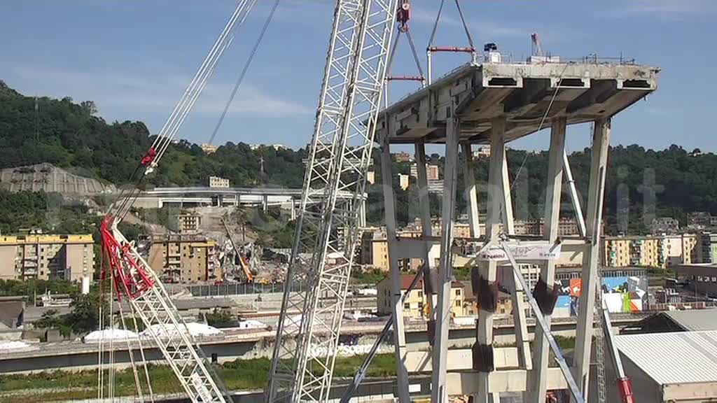 Ponte, stasera la discesa della prima sezione della pila 8