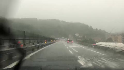 Allerta Arancione anche in autostrada, piove a Busalla  