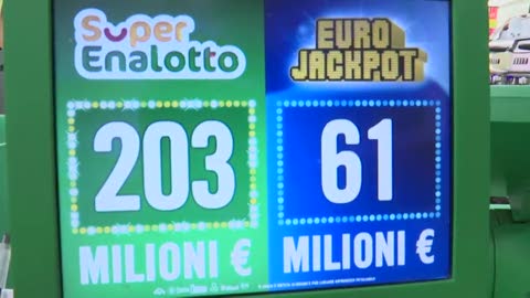 Superenalotto, jackpot-record fa gola anche al confine: in palio 203 milioni