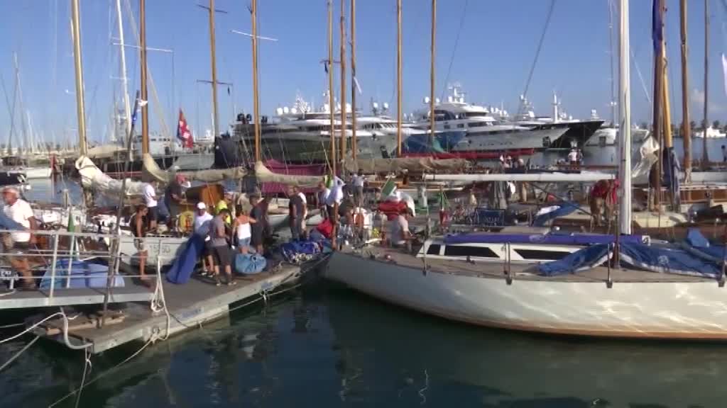 Vele d'epoca al via a Imperia, in acqua 48 'regine del mare' 