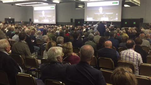 Assemblea Carige, sala gremita durante interventi piccoli soci