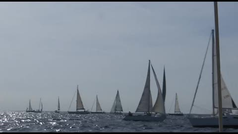 Salone Nautico con 200 regine del mare, Kauris vince la regata Millevele