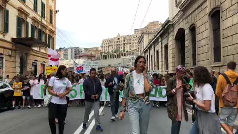 'Fridays for Future', i giovani liguri in piazza per difendere l'ambiente