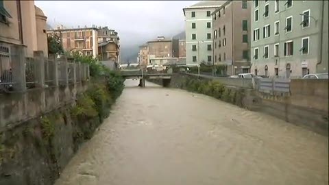 Allerta arancione, la situazione del fiume Chiaravagna a Genova Sestri Ponente 